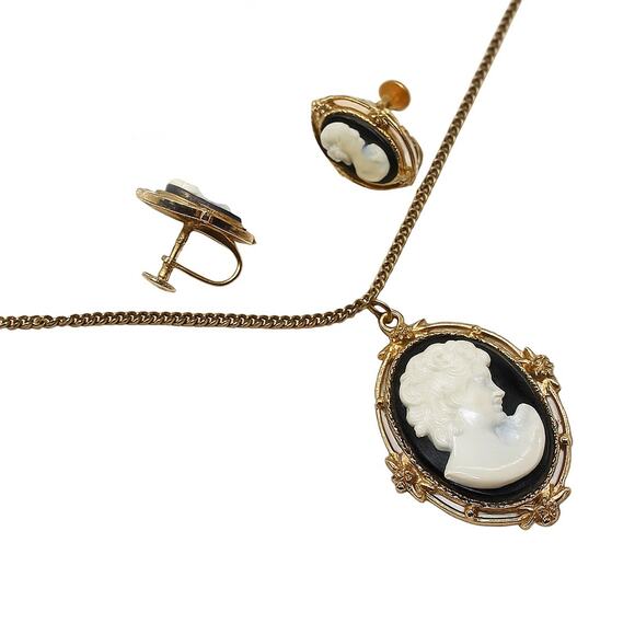 Vintage Black & White Cameo Pendant Necklace & Screw Back Earring Set - Hey Viv - Picture 8 of 10